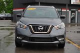 Used 2019 Nissan Kicks SR w/ SR Premium Package image 2