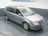 Used 2015 Chrysler Town & Country Touring image 2