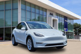 Used 2020 Tesla Model Y Long Range image 2