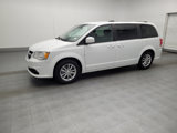 Used 2019 Dodge Grand Caravan SXT image 2