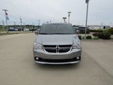 Used 2016 Dodge Grand Caravan SXT image 2