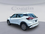 Used 2024 Nissan Kicks SV image 3