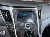 Used 2013 Hyundai Sonata SE w/ Navigation & Sunroof Pkg image 3