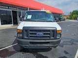 Used 2008 Ford E-150 and Econoline 150 image 2