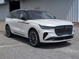 New 2025 Lincoln Nautilus Reserve image 4