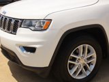 Used 2018 Jeep Grand Cherokee Laredo image 3