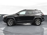 Used 2019 Jeep Cherokee Trailhawk w/ Comfort/Convenience Group image 3