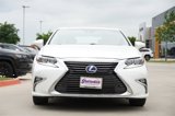 Used 2017 Lexus ES 300h image 2