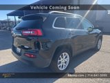 Used 2017 Jeep Cherokee Latitude image 5