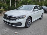 Used 2023 Volkswagen Jetta SE image 3