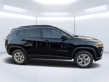 New 2025 Jeep Compass Latitude image 2