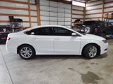 Used 2015 Chrysler 200 Limited w/ Convenience Group image 4