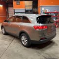 Used 2016 Kia Sorento LX image 3
