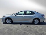 Used 2018 Toyota Camry LE image 4