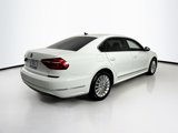 Used 2017 Volkswagen Passat 1.8T SE image 5