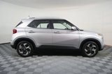 Used 2025 Hyundai Venue SEL image 2