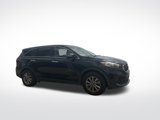 Used 2019 Kia Sorento LX image 4