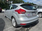 Used 2017 Ford Focus Titanium image 4