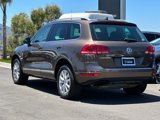 Used 2013 Volkswagen Touareg Sport image 5