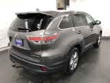 Used 2014 Toyota Highlander Limited image 3