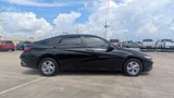 Used 2024 Hyundai Elantra SE image 2