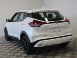 Used 2023 Nissan Kicks SV image 3