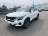 Certified 2022 Kia Seltos LX image 2