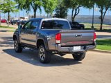 Used 2017 Toyota Tacoma 2WD Double Cab image 5