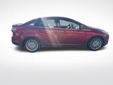 Used 2014 Ford Focus Titanium image 2