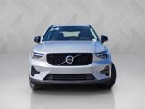 Used 2024 Volvo XC40 B5 Core image 2
