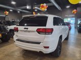 Used 2017 Jeep Grand Cherokee Altitude image 6