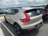 Certified 2023 Volvo XC40 B5 Plus image 2