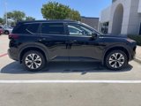 Used 2023 Nissan Rogue SV image 2