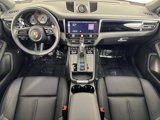 Certified 2024 Porsche Macan image 5