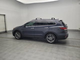Used 2017 Hyundai Santa Fe SE image 3