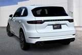 Used 2023 Porsche Cayenne image 2