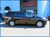 Used 2014 Toyota Sienna LE image 2