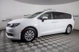 Used 2017 Chrysler Pacifica Touring image 5