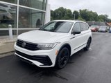 Used 2022 Volkswagen Tiguan SE R-Line image 3