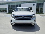 Certified 2022 Volkswagen Atlas Cross Sport SE image 2
