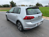 Used 2016 Volkswagen e-Golf SE w/ DC Fast Charging Package image 4
