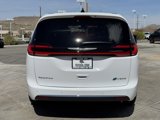 New 2025 Chrysler Pacifica Select image 5