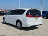 New 2025 Chrysler Pacifica Select image 5