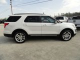 Used 2017 Ford Explorer XLT w/ Equipment Group 202A image 5