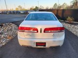 Used 2010 Lincoln MKZ image 4