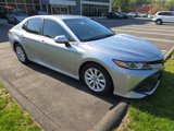 Used 2018 Toyota Camry LE image 4