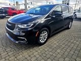 Used 2023 Chrysler Pacifica Touring-L image 5