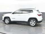 Used 2022 Jeep Compass Latitude image 5