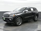 Used 2021 Jeep Grand Cherokee Limited w/ Luxury Group II image 2