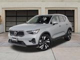 Certified 2025 Volvo XC40 B5 Plus image 3
